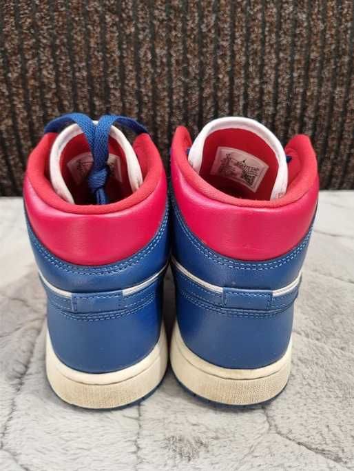 Buty WMNS Air Jordan 1 Mid, 40,5