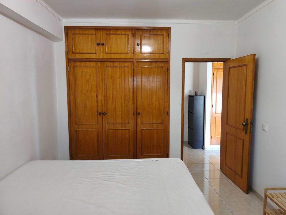 Apartamento T2 nas Gambelas para alugar