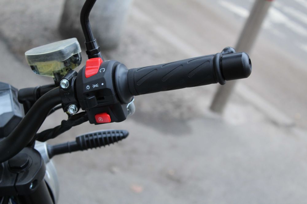 Мотоцикл SPARK SP200R-33