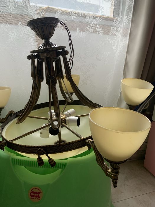Candeeiro teto com 5 focos de luz em vidro e um central
