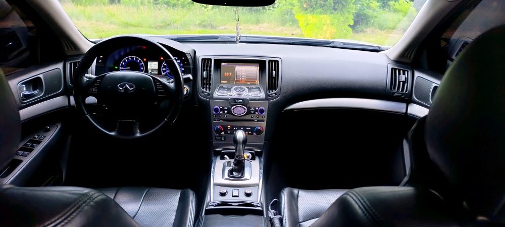 Продам Infiniti g 25X