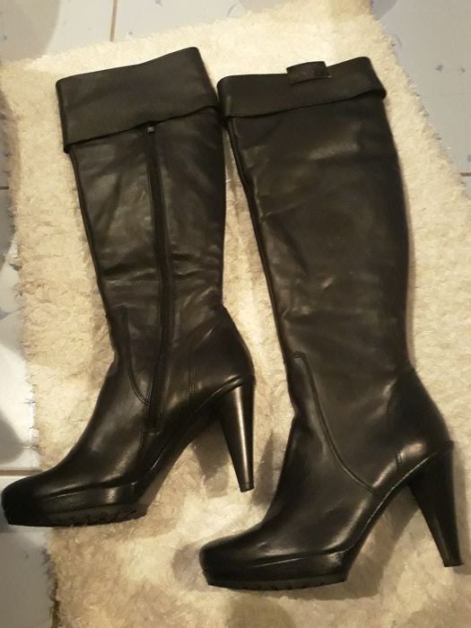 Skórzane kozaki damskie WOJAS.