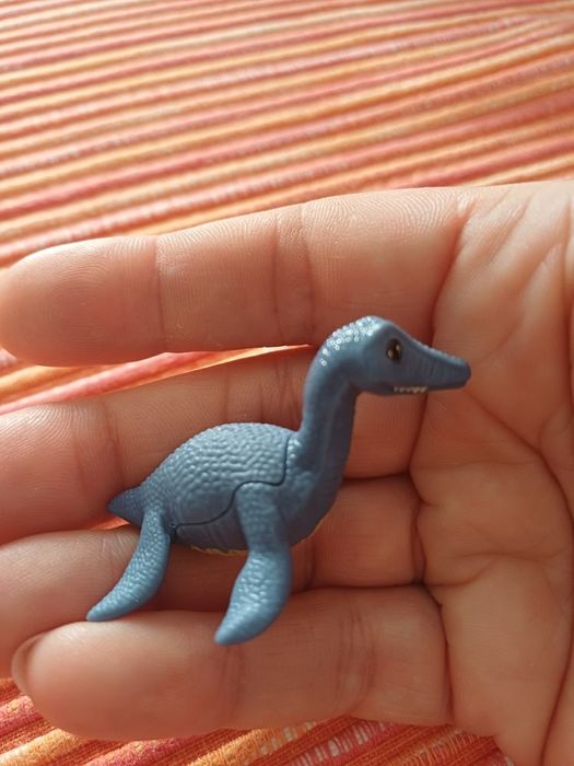 Ovo kinder dinossauros