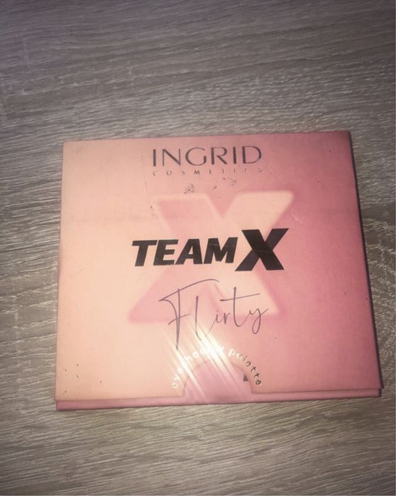 Paletka cieni Ingrid