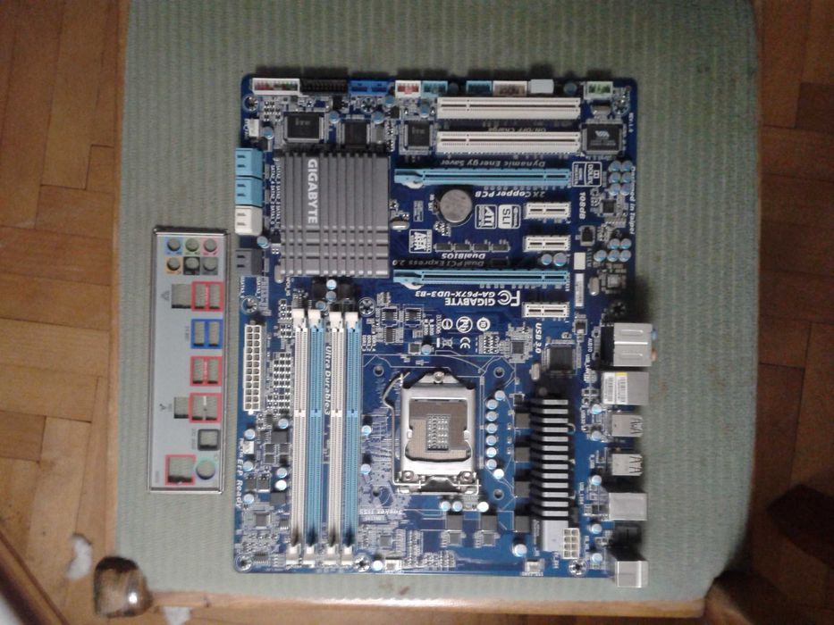 Материнська плата Gigabyte GA-P67X-UD3-B3 s1155