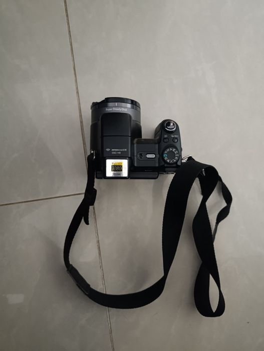 Sony Cyber-shot DSC-H9