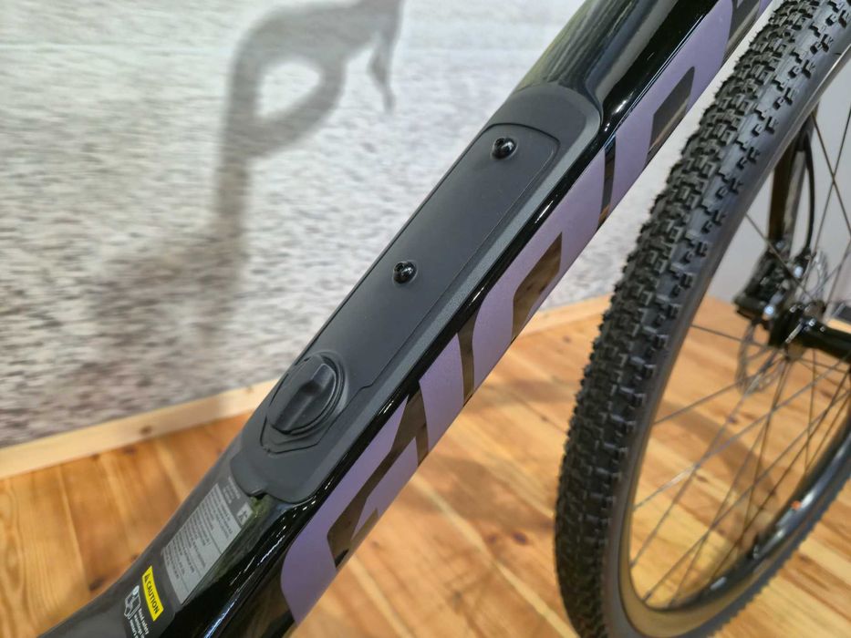 Nowy rower gravelowy GIANT Revolt Advanced 2 VELOPOLIS