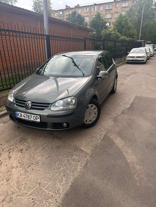 Продам Volkswagen Golf 5 • 2004 рік • 1.6 FSI
