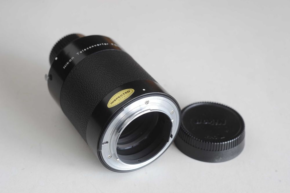 Nikon TC-300 (2x) Teleconverter