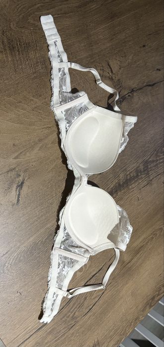 Stanik 75b beżowy Sinsay