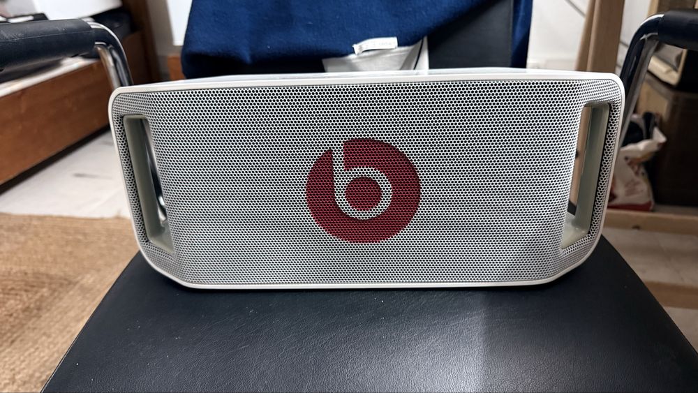 Coluna de som BEAT