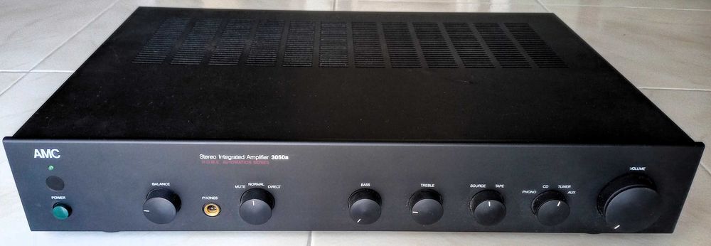 Vendo Amplificador Integrado AMC 3050a