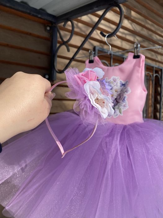 Сукня метеликами костюм крила метелика квітами рожева на свято весни