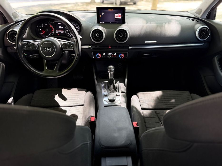 Audi A3 Limousine 30 TDI S tronic sport