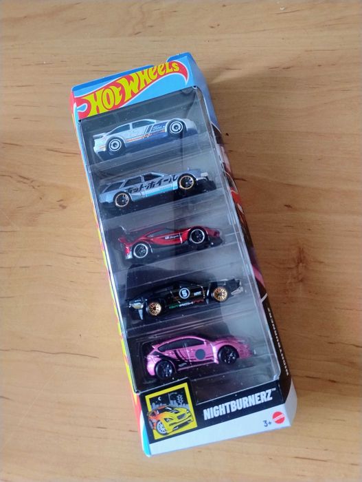 Nowe hot wheels nightburnerz 5pak