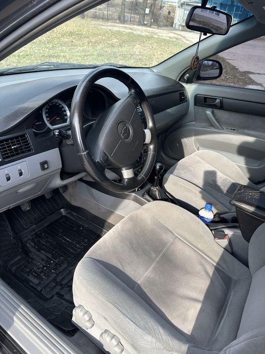 Продам машину Chevrolet Lacetti