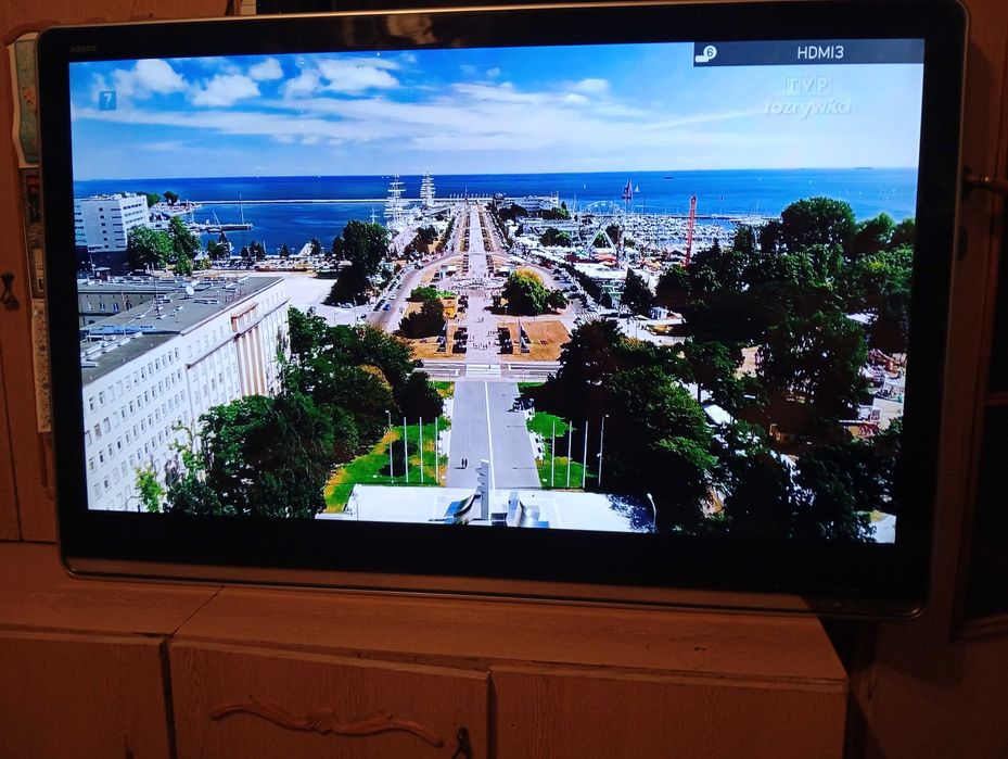 Telewizor LG 32"  -  piękny obraz