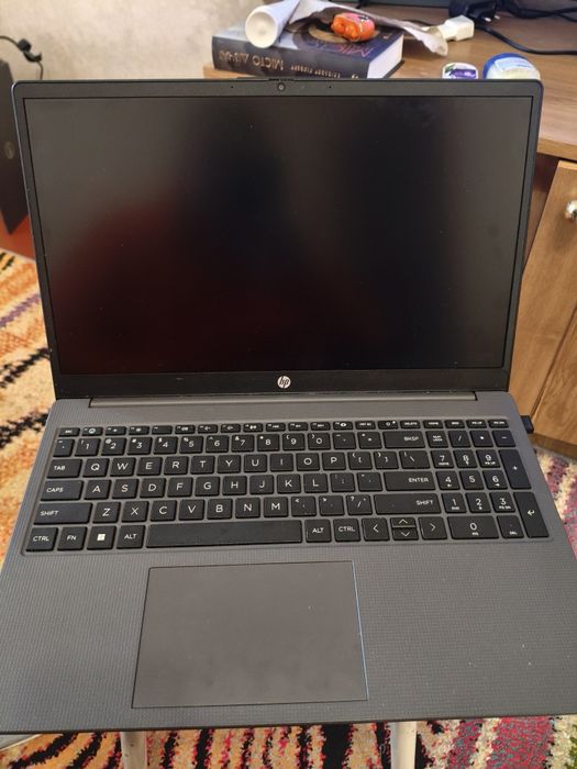 HP 255 G10 AMD Ryzen 3 7320U/8GB DDR5 /128/