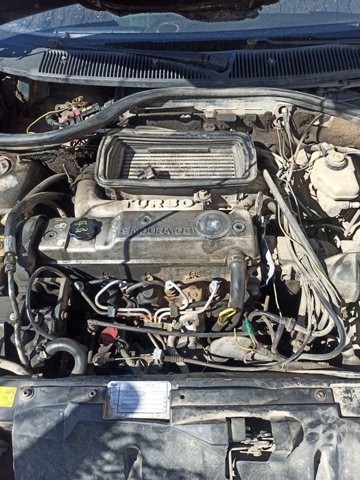 Бампер Ford escort 95-00р. По запчастинах