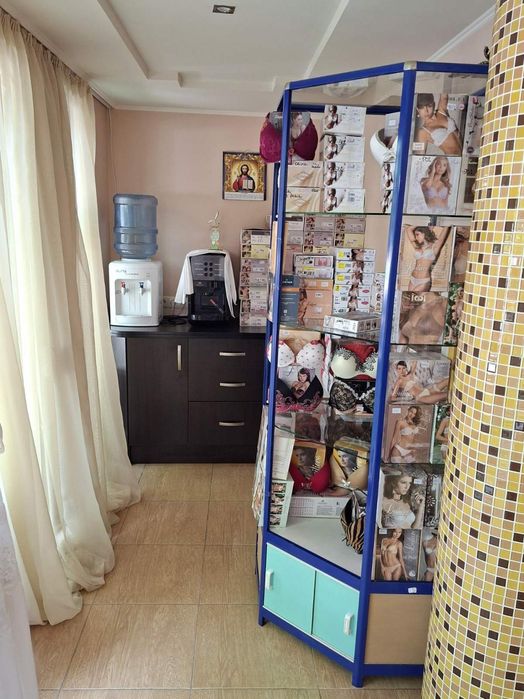Фасадне приміщення 61,7 м² у центрі Вознесенівського району