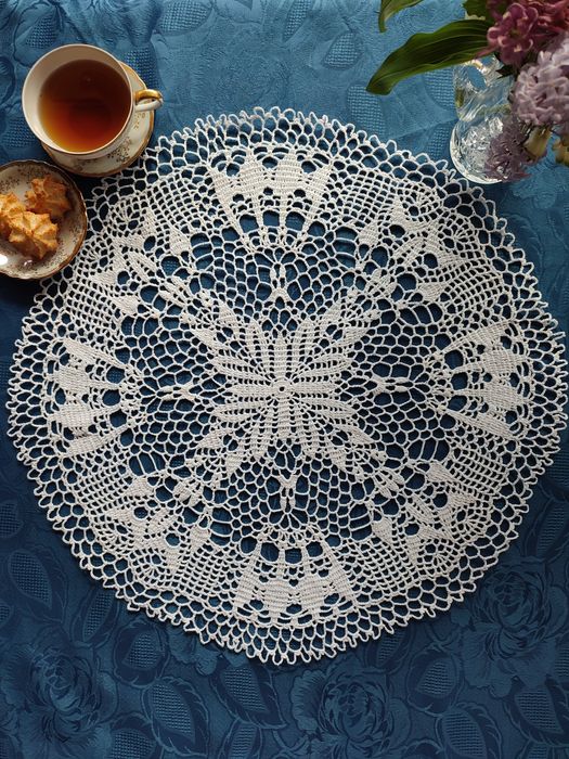 Serwetka szydełkowa Korona, 53 cm