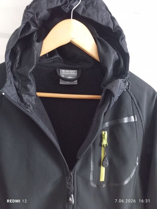 czarna damska kurtka softshell marki Hi-Tec, model Lady Enuro r. Xl