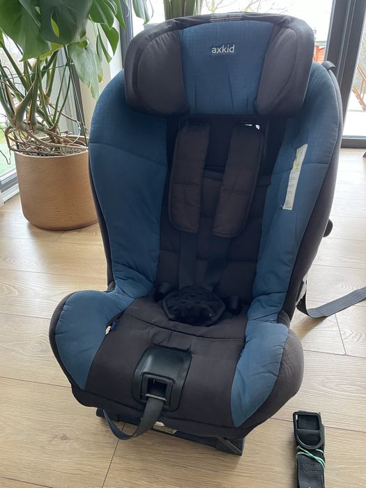 Fotelik RWF Axkid minikid 1.0