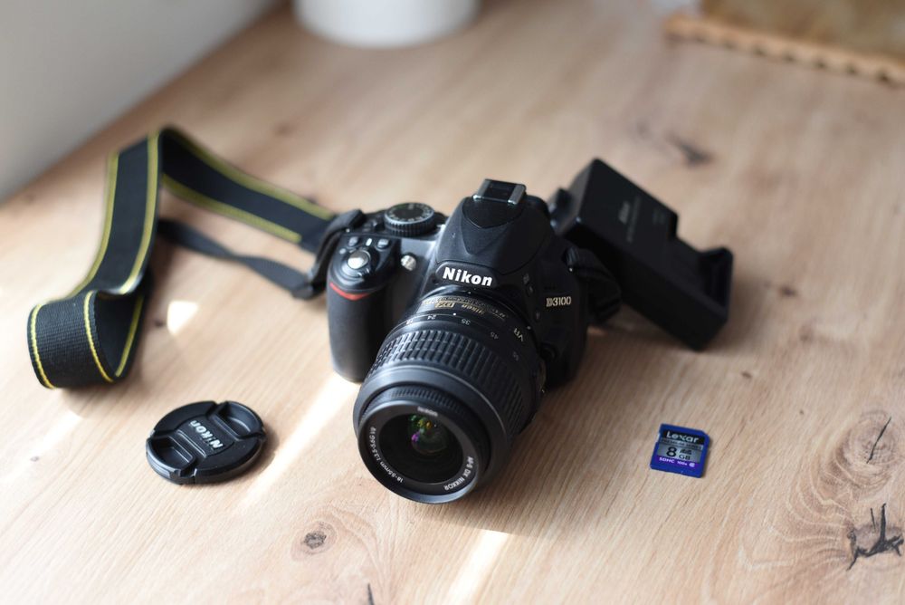 Nikon d3100 + obiektyw Nikkor AF-S 18-55 DX
