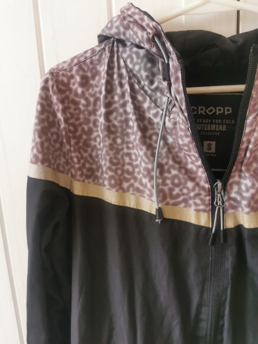 Kurtka przeciwdeszczowa przejściowa z kapturem