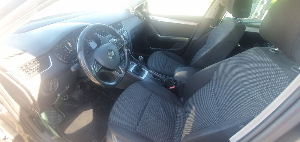 Skoda Oktavia 1.6tdi 2014/08