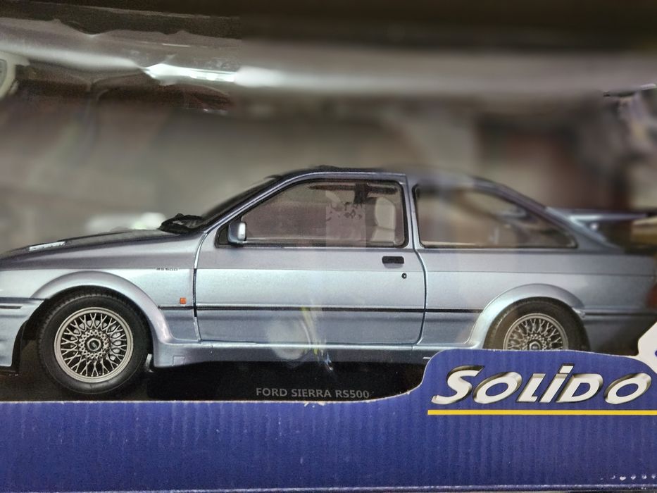 Miniaturas 1/18 - vários modelos