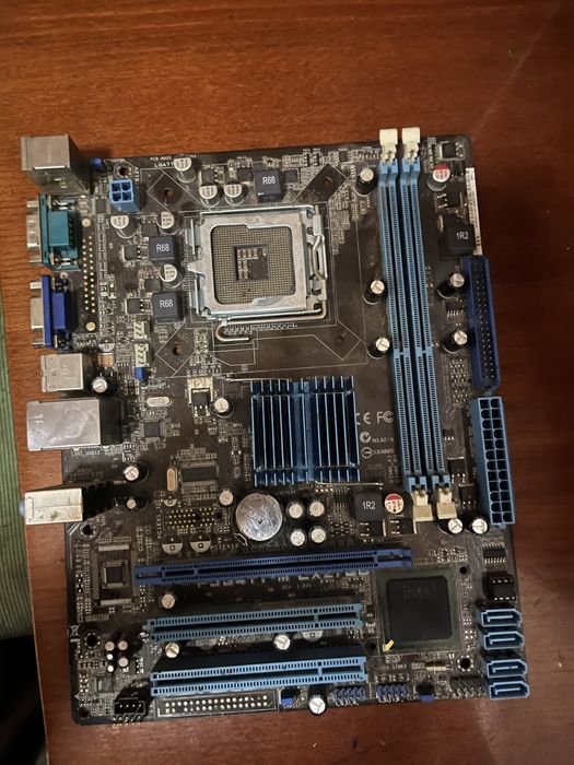ASUS P5G41T-M LX2 (LGA775, G41, DDR3).