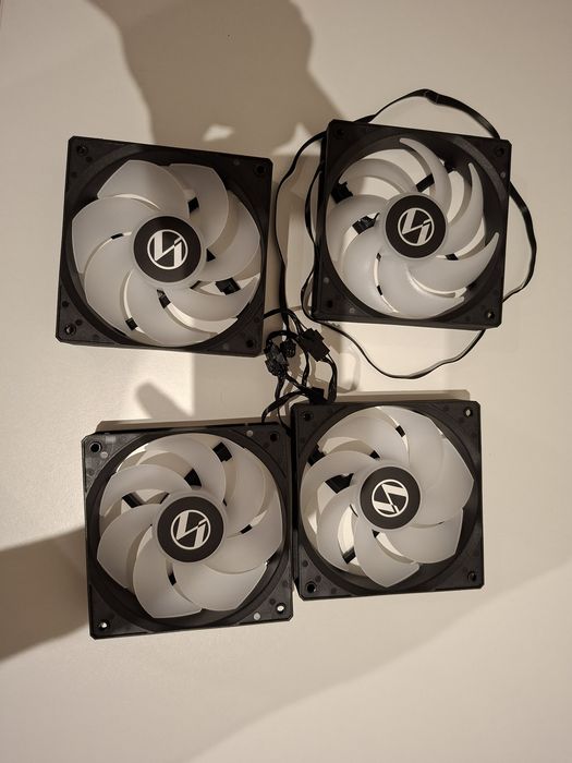Ventoinhas Lian Li 120mm Brancas — Pack de 4