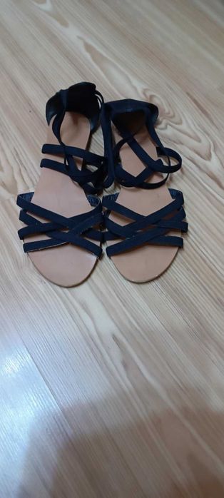 Śliczne sandały sandały sandałki