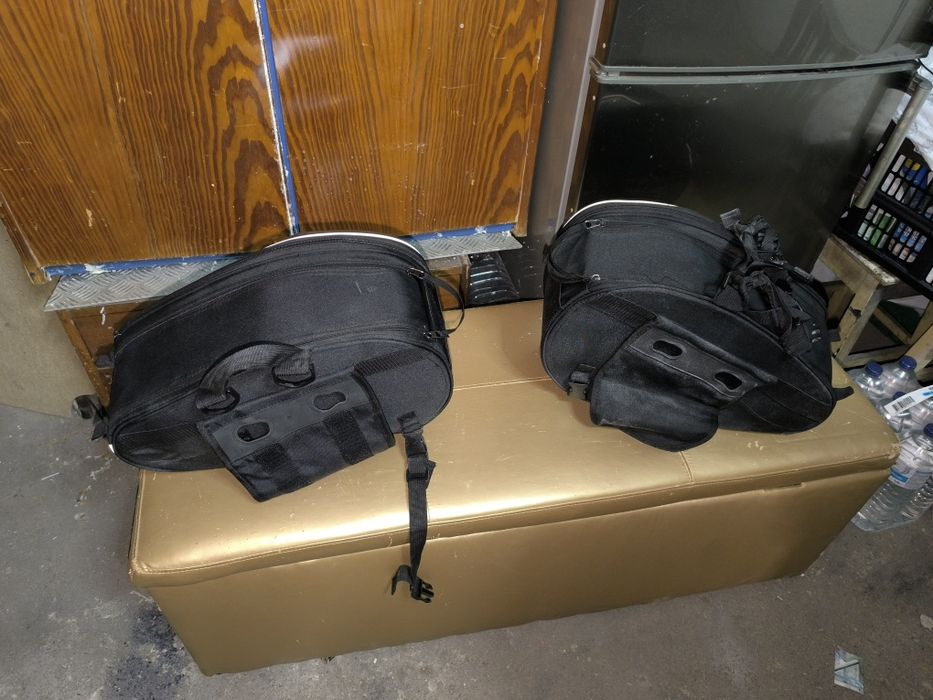 Alforges novos espanciveis para dois capacetes ou algo mais