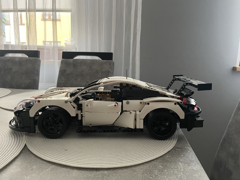 Sprzedam samochod z klockow