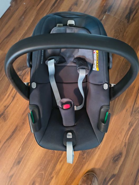 Fotelik dziecięcy Peral 360 + nosidlo Pebble 360, + baza 360- zestaw