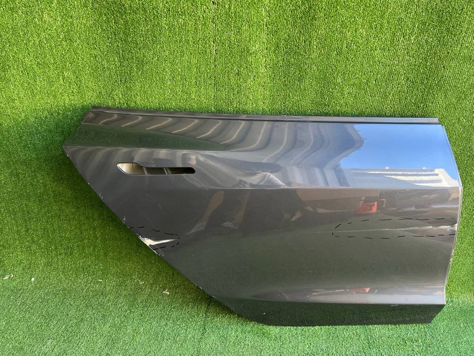 Задні праві двері Tesla Model 3 сірі оригінал