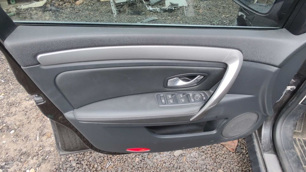 Renault Laguna 3 2011 Rok Fotele Cały Komplet+Tapicerka