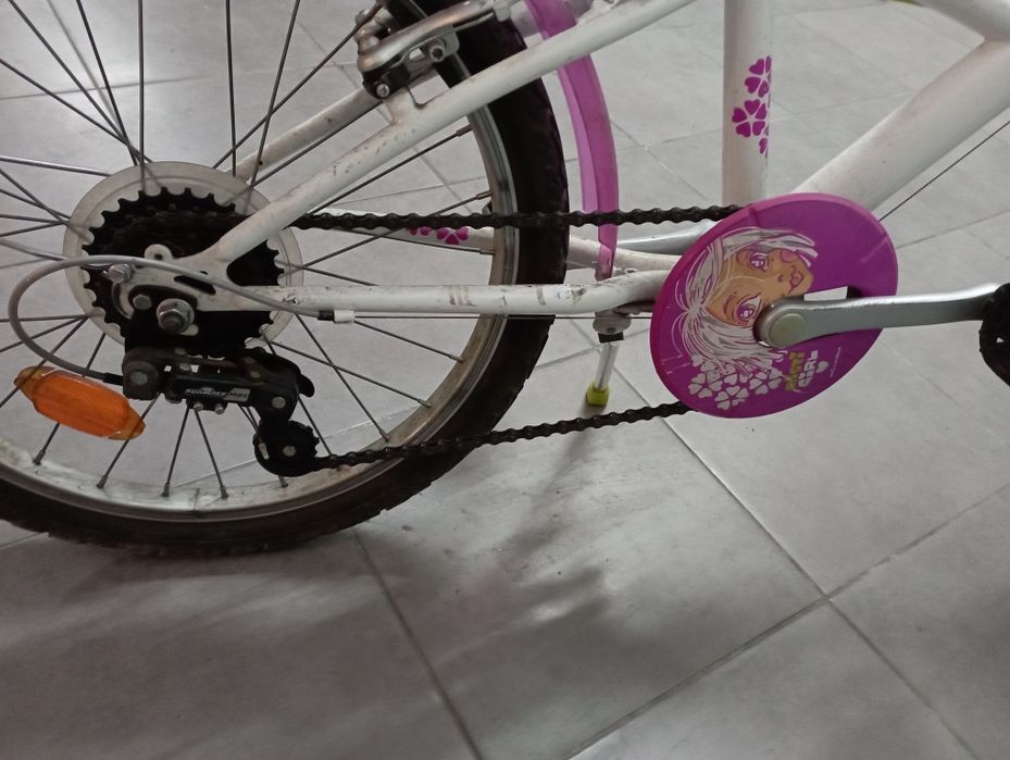Bicicleta menina dos 6 aos 9anos