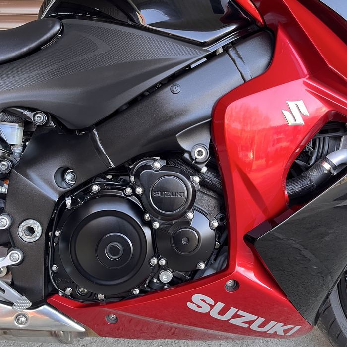 Suzuki GSX-S 1000F Тільки з Японії . БЕЗКОШТОВНА ДОСТАВКА