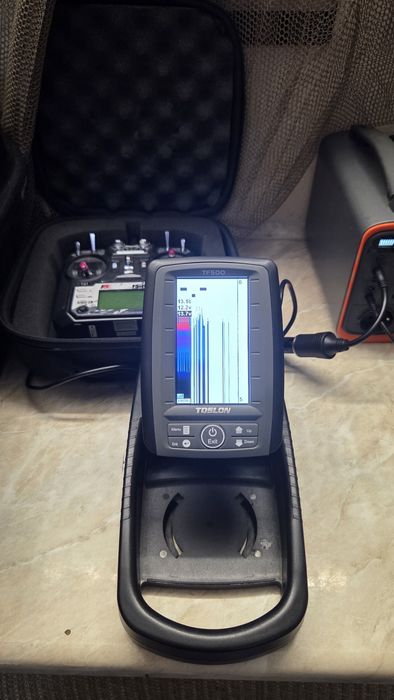 Łódka zanętowa Hunter 650