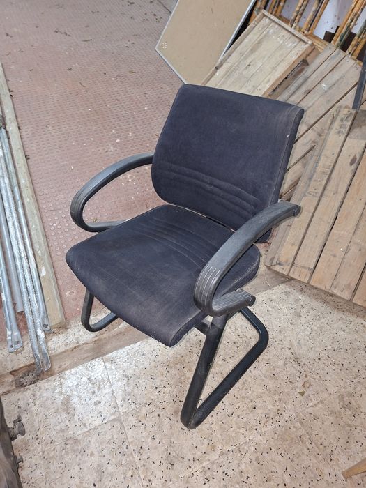 Cadeiras de escritorio porta gavetas