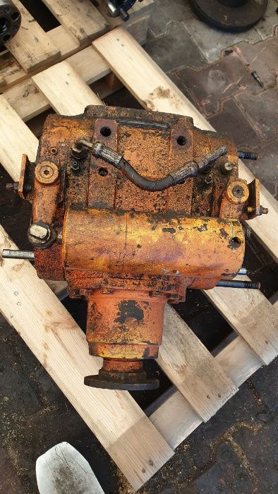 koparka ładowarka mecalac 12mxt most obudowa pochwa clark hurth spicer