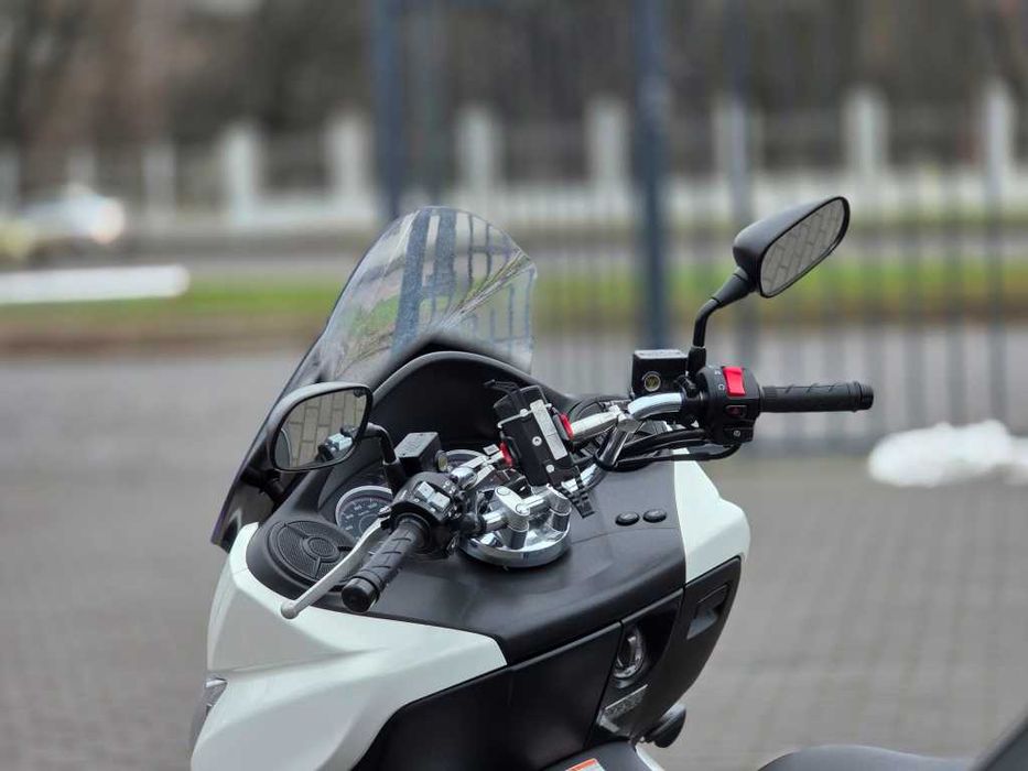 Японський Максі-Скутер Honda Forza 250 MF10 в Арт мото Житомир