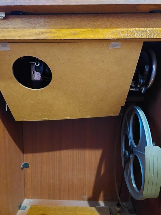 Швейна машинка, машинка