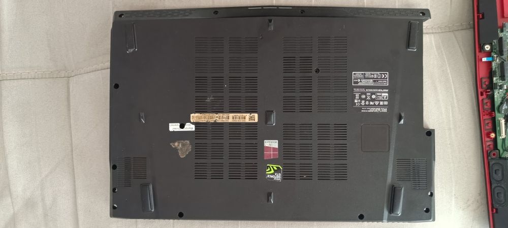 Portátil Gaming MSI GE62 2QE Apache Pro – Para Peças