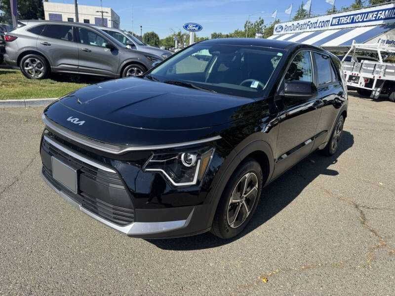 2023 Kia Niro LX
