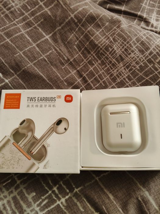 Продам наушники беспроводные