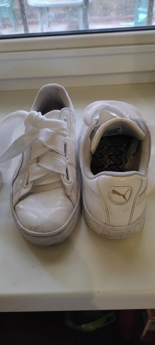 Продам женские кроссовки Puma